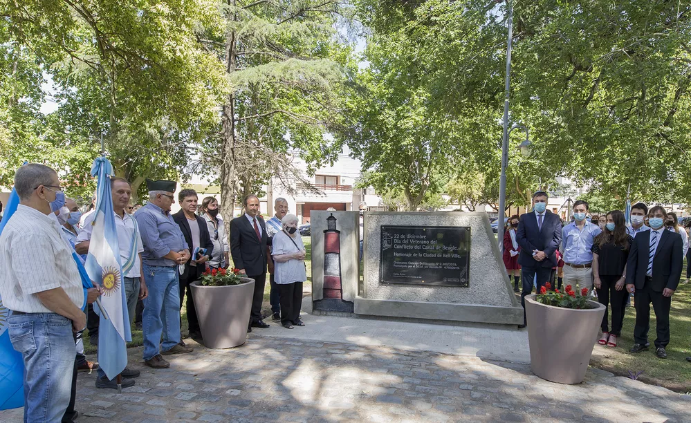 REGION OBJETIVO FOTO BELL VILLE MONUMENTO BEAGLE