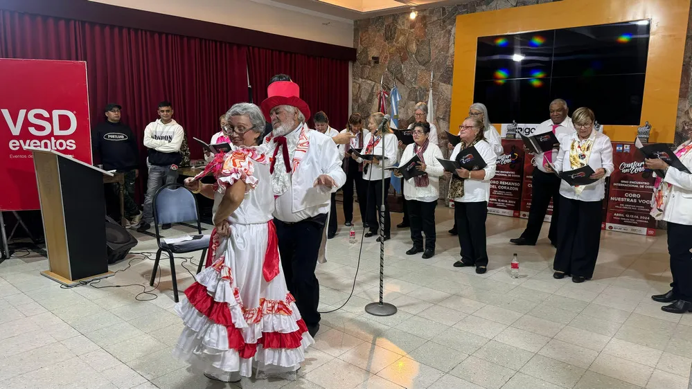 REGION OBJETIVO FOTO VILLA CARLOS PAZ ENCUENTRO COROS 1