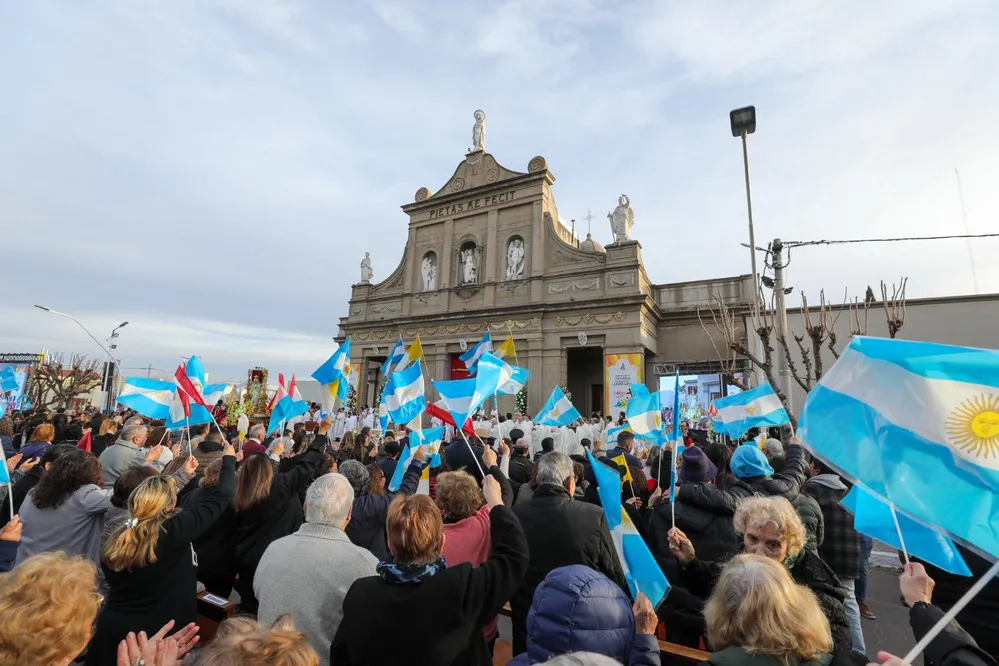 REGION OBJETIVO FOTO SAMPACHO BASILICA 5
