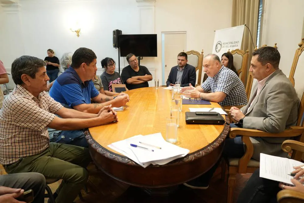 REGION OBJETIVO FOTO VILLA MARIA REUNION TAXIS APP