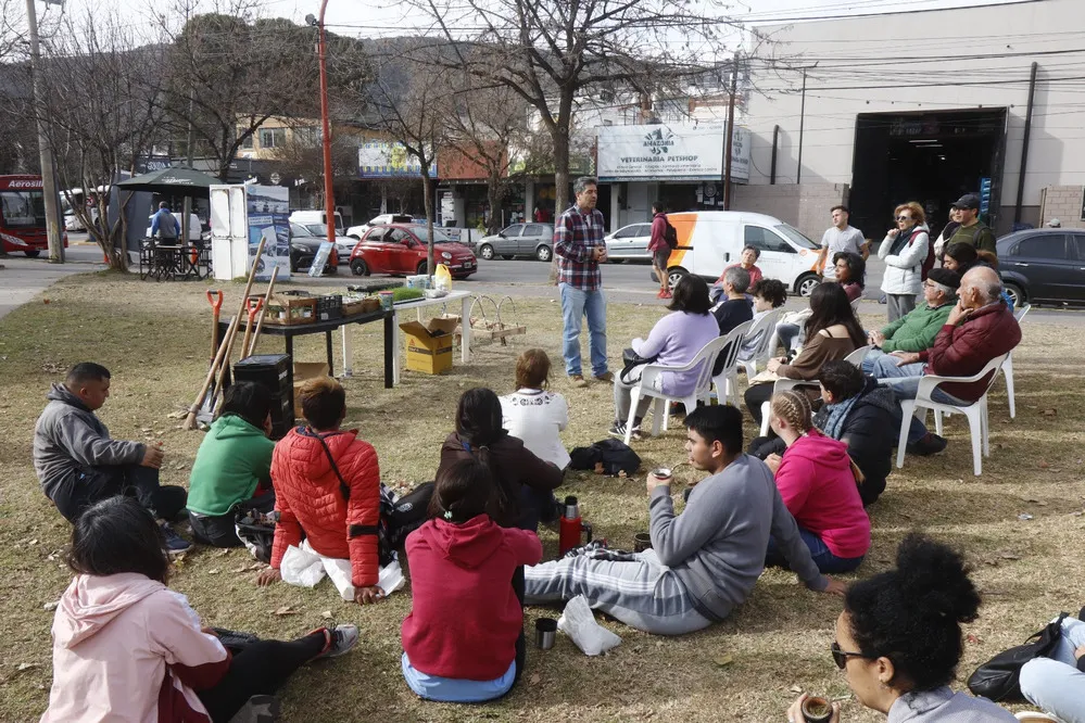 REGION OBJETIVO FOTO VILLA CARLOS PAZ TALLER DE HUERTA