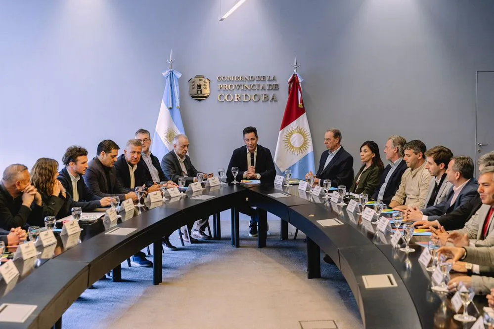 REGION OBJETIVO FOTO COMUNIDADES REGIONALES REUNION CALVO 2