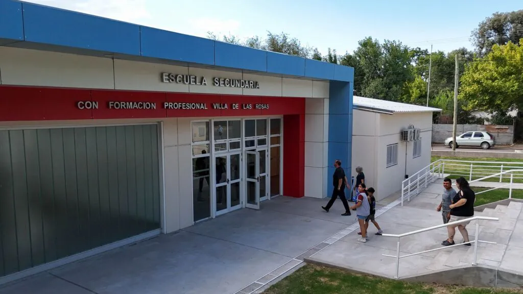 REGION OBJETIVO FOTO VILLA LAS ROSAS ESCUELA PROFESIONAL 1