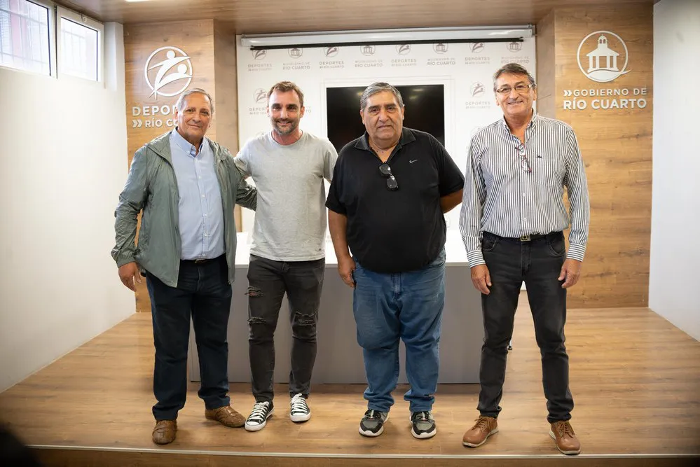 REGION OBJETIVO FOTO RIO CUARTO Presentación Maratón Malvinas (2)