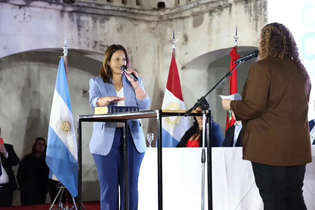 REGION OBJETIVO FOTO CAROYA NANINNI JURAMENTO