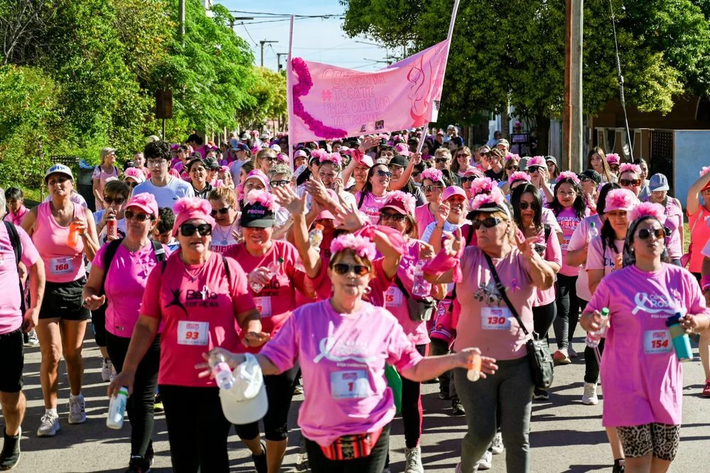 REGION OBJETIVO FOTO ARROYITO CAMINATA ROSA 2