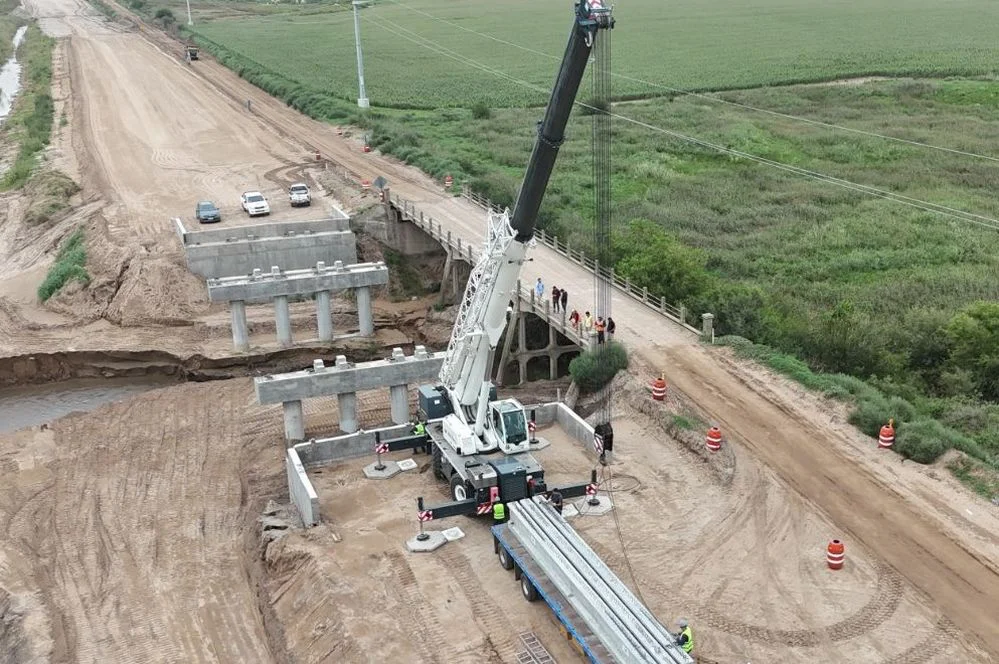 REGION OBJETIVO FOTO RUTA 10 PAVIMENTACION AVANCE 1