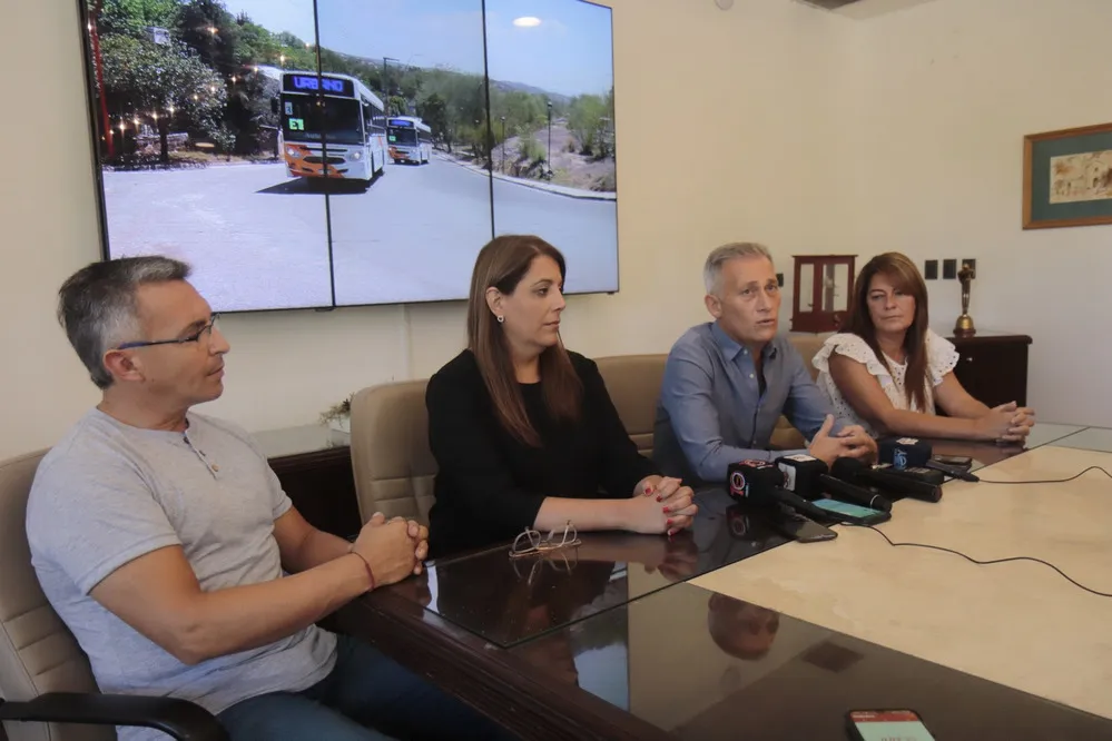 REGION OBJETIVO FOTO VILLA CARLOS PAZ AVILES TRANSPORTE