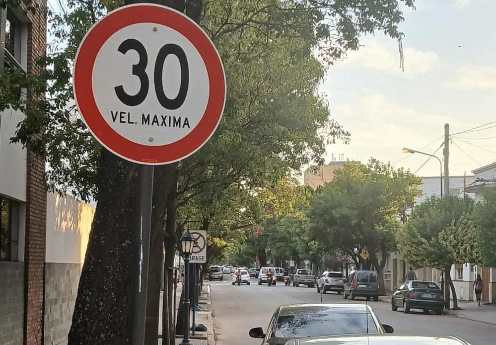 REGION OBJETIVO FOTO VILLA MARIA ESTACIONAMIENTO VELOCIDAD MAXIMA