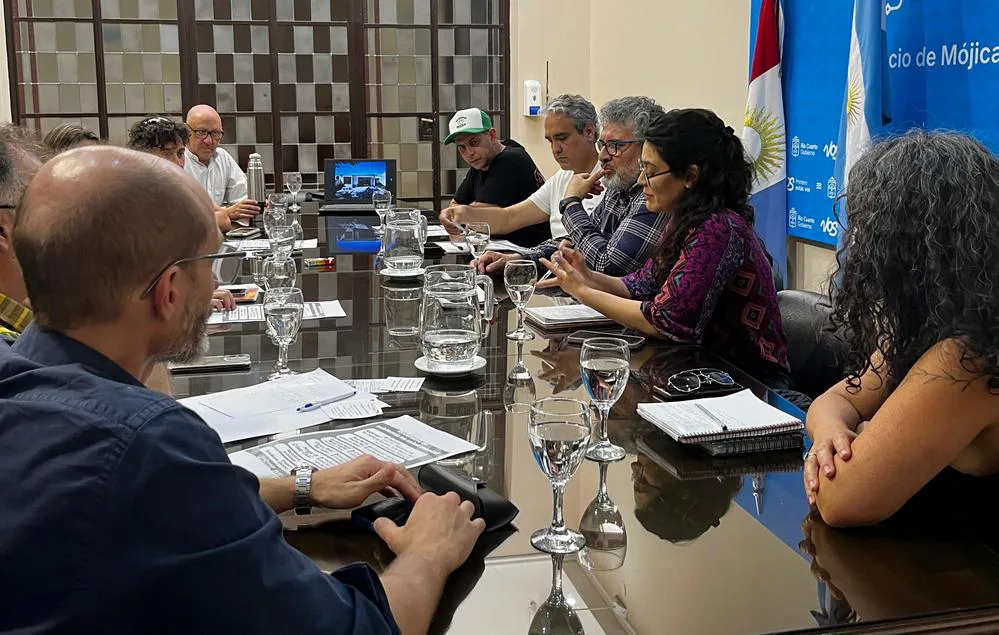 REGION OBJETIVO FOTO RIO CUARTO MESA DE ADICCIONES