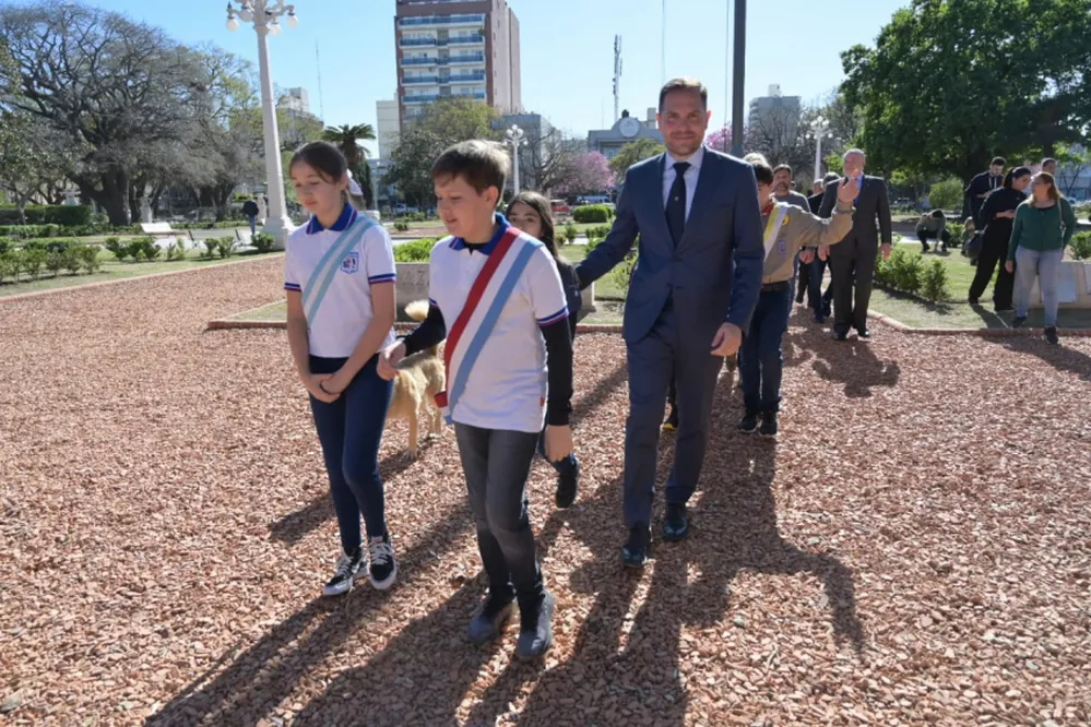 REGION OBJETIVO FOTO VILLA MARIA ANIVERSARIO 156 PLAZA