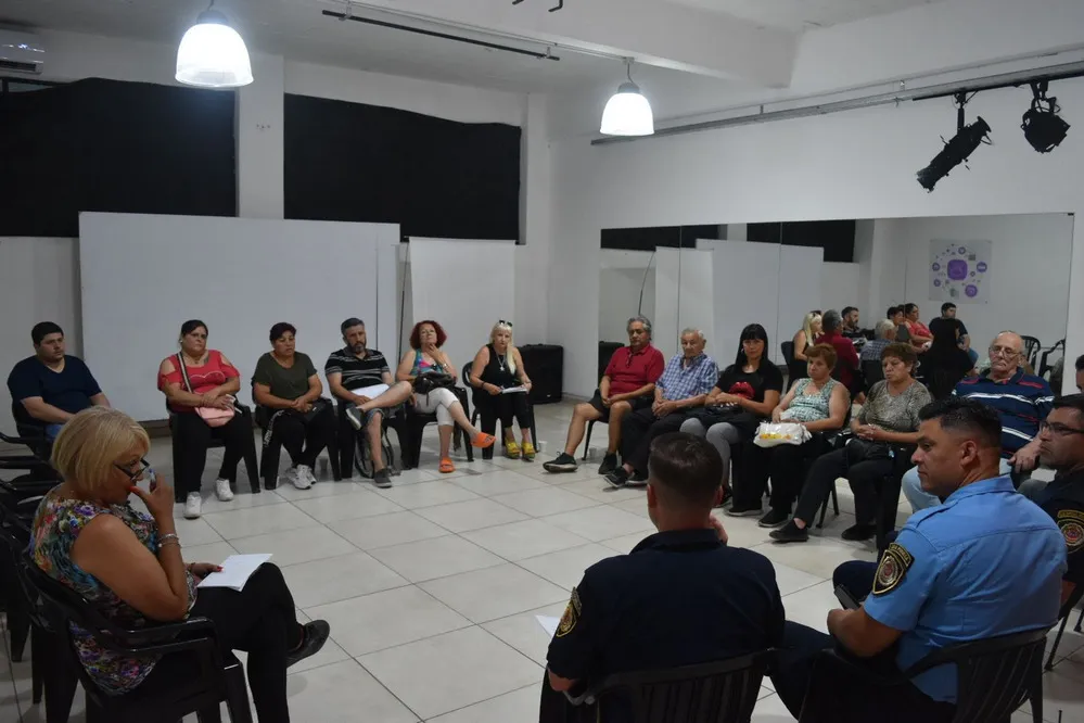 REGION OBJETIVO FOTO VILLA CARLOS PAZ REUNION SEGURIDAD