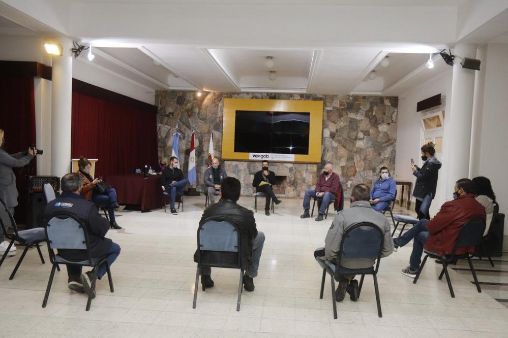 REGION OBJETIVO FOTO VILLA CARLOS PAZ REUNION VECINALES