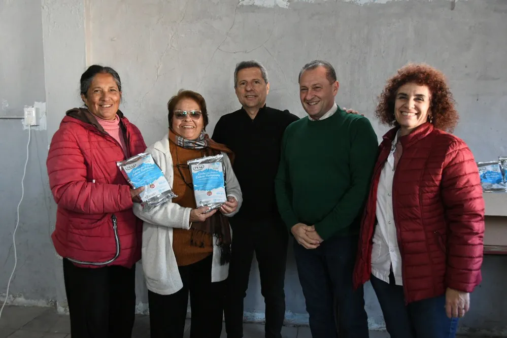 REGION OBJETIVO FOTO SAN FRANCISCO ENTREGA LECHE FORTIFICADA PLANTA MEDICAMENTOS