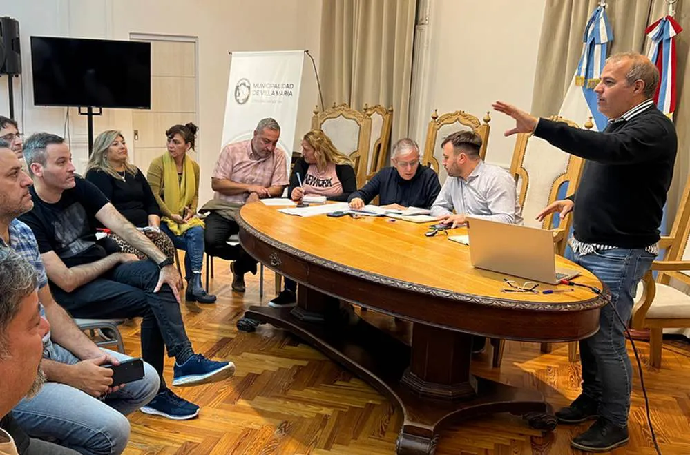 REGION OBJETIVO FOTO VILLA MARIA REUNION PAVIMENTO 400 CUADRAS