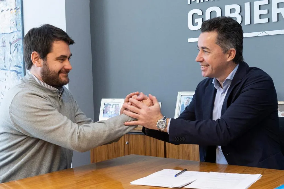 REGION OBJETIVO FOTO SAMPACHO SUAREZ CALVO REUNION