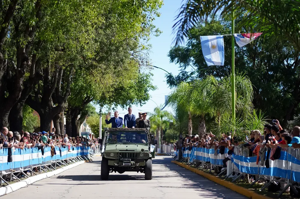 REGION OBJETIVO FOTO OLIVA DESFILE MALVINAS 2024 6