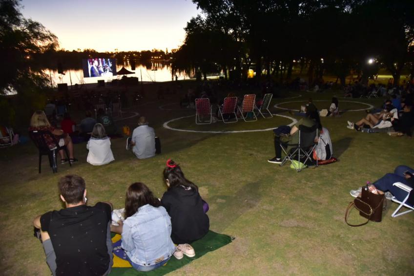 Cine Bajo las Estrellas en Villa María