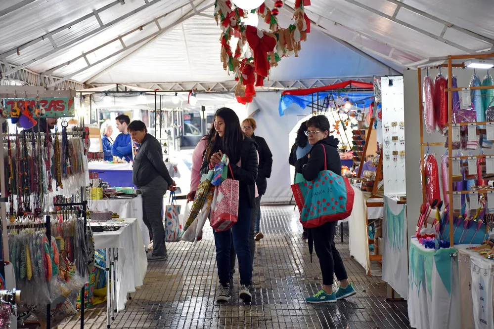 REGION OBJETIVO FOTO RIO CUARTO Feria Navideña (1)