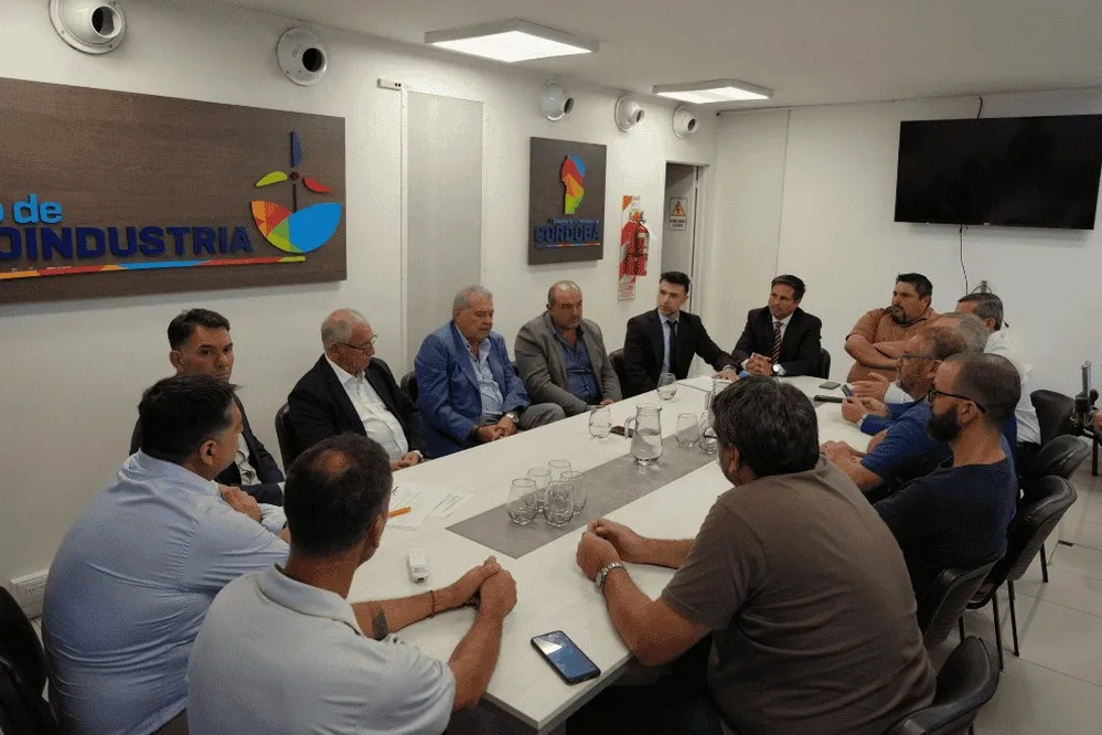 REGION OBJETIVO FOTO BIOAGROINDUSTRIA LINEA DE MEDIA TENSION
