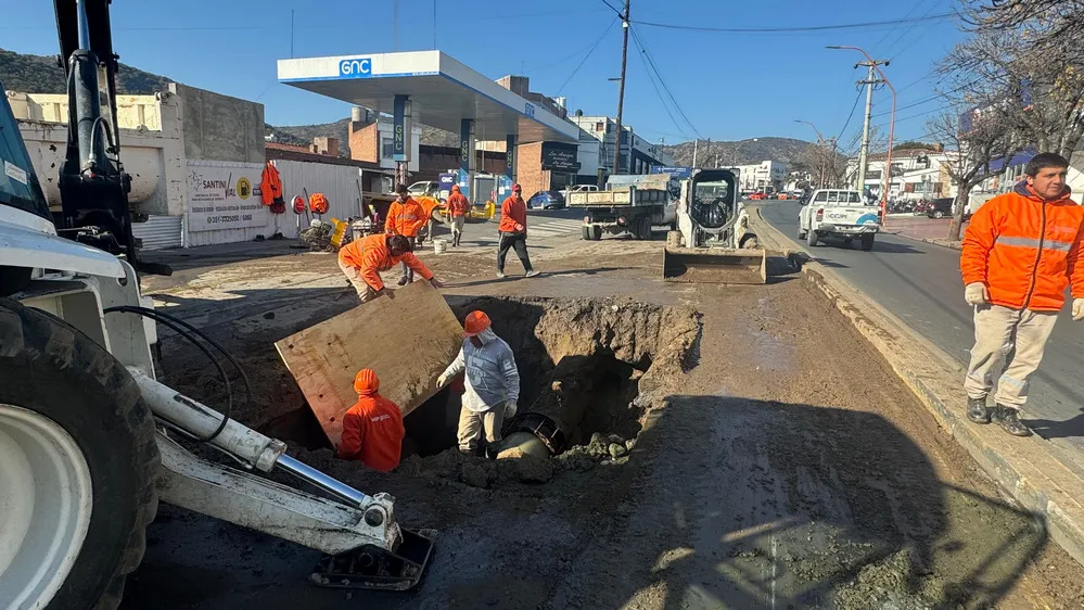 REGION OBJETIVO FOTO VILLA CARLOS PAZ REPARACION ACUEDUCTO CARCANO