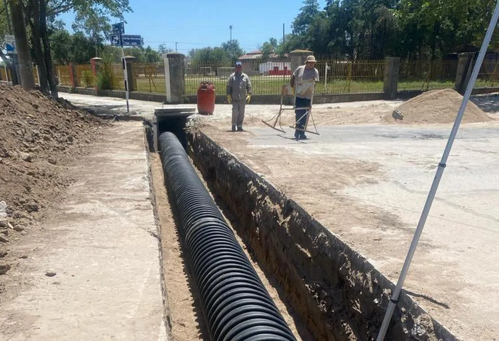 REGION OBJETIVO FOTO BELL VILLE DESAGÜES ENTUBADO