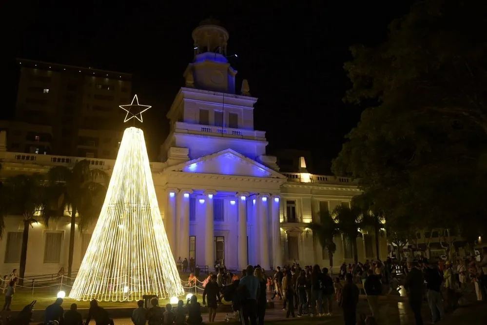 REGION OBJETIVO FOTO RIO CUARTO ARBOL NAVIDAD