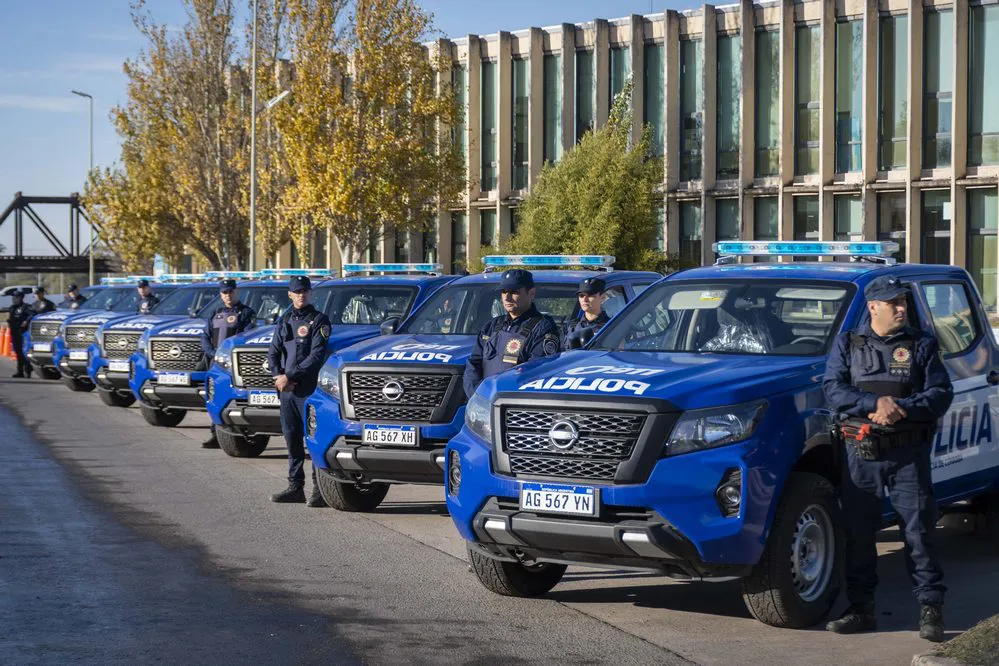 REGION OBJETIVO FOTO RIO CUARTO Entrega de Móviles Policiales (1)