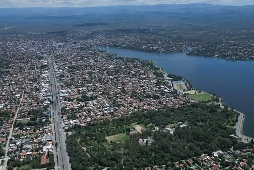 REGION OBJETIVO FOTO VILLA CARLOS PAZ AEREA CIUDAD 1