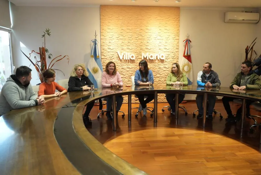 REGION OBJETIVO FOTO VILLA MARIA MES REVOLUCION ANUNCIO