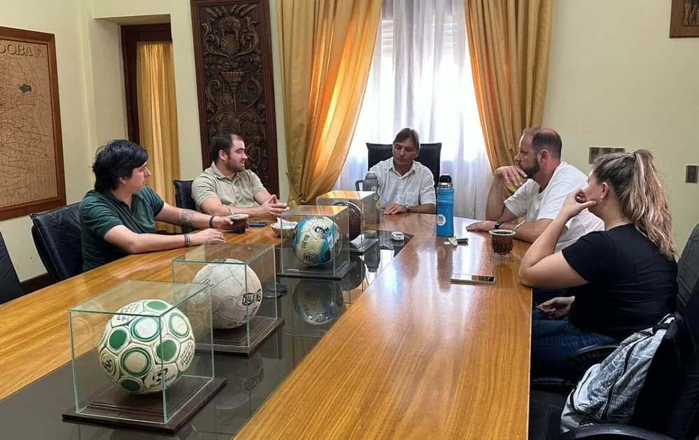 REGION OBJETIVO FOTO BELL VILLE Reunion-Ambiente-2-1536x1152