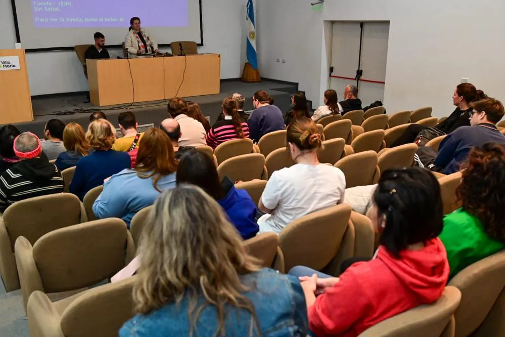 REGION OBJETIVO FOTO VILLA MARIA Dia del Baston Verde