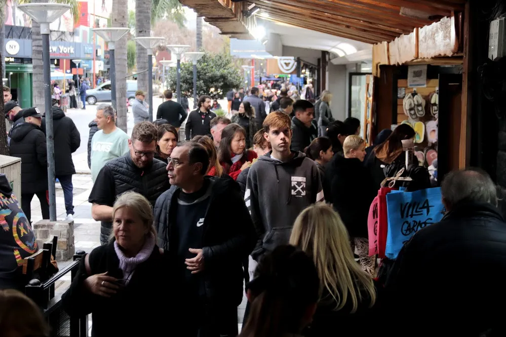 REGION OBJETIVO FOTO VILLA CARLOS PAZ FINDE LARGO - 2024-06-23T193650.486