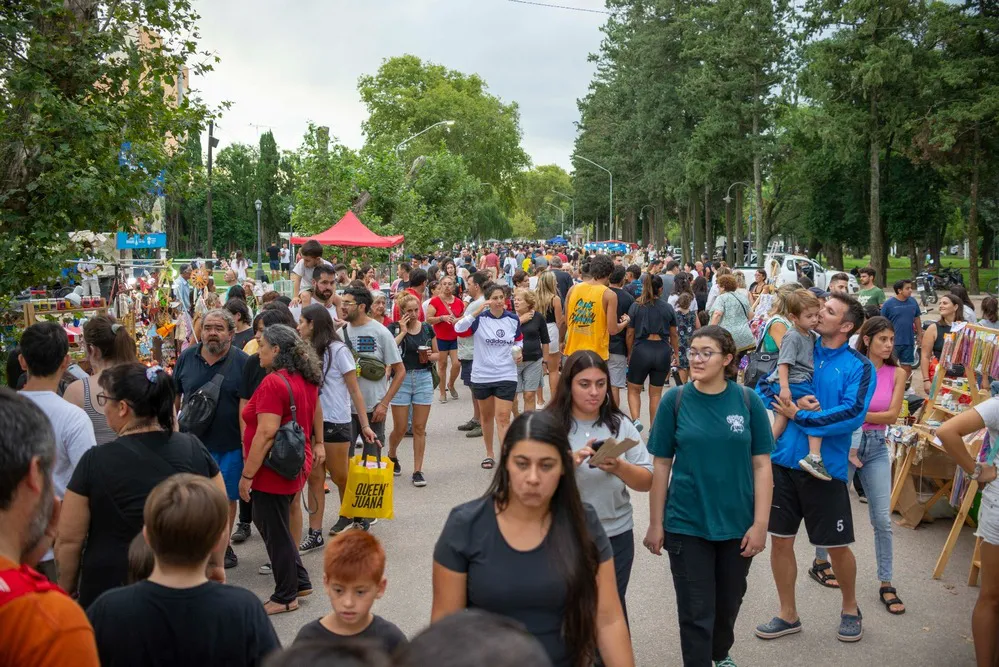 REGION OBJETIVO FOTO RIO CUARTO TURISMO EVENTOS Paseo de Ferias Parque Sarmiento (1)