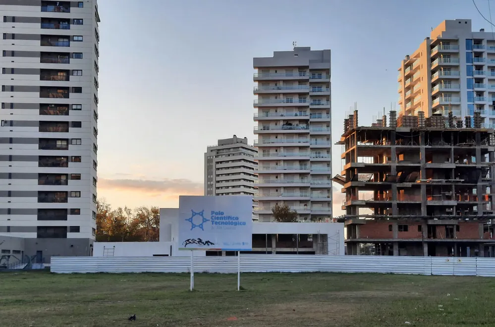 REGION OBJETIVO FOTO RIO CUARTO Avance de Obra Polo Tecnológico (3)