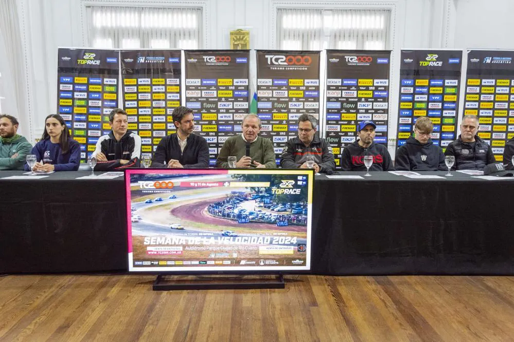 REGION OBJETIVO FOTO RIO CUARTO SEMANA DE LA VELOCIDAD PRESENTACION 1