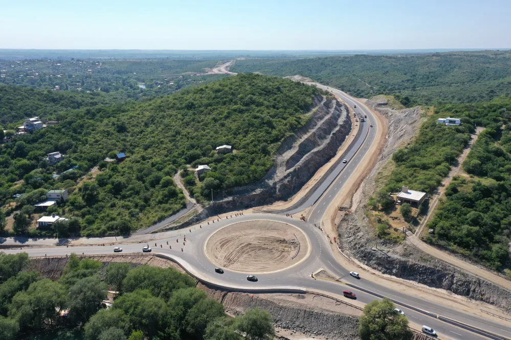 REGION OBJETIVO FOTO AUTOVIA CALAMUCHITA AVANCE 88% 2