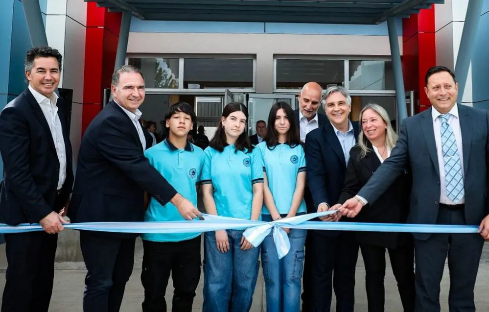 REGION OBJETIVO FOTO MINA CLAVERO ESCUELA PROA INAUGURACION