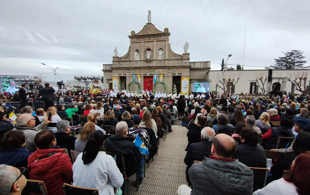 REGION OBJEIVO FOTO SAMPACHO BASILICA 2
