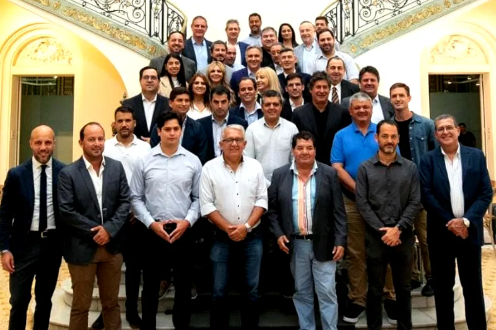 Noche de Intendentes 24