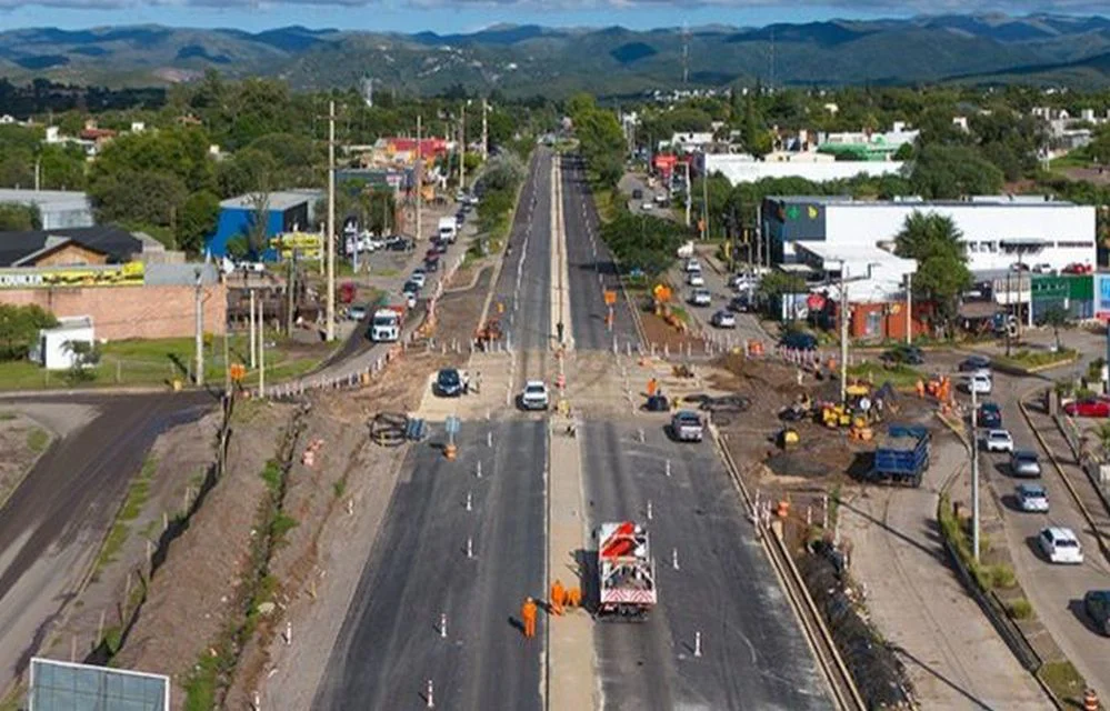 REGION OBJETIVO FOTO VILLA ALLENDE PADRE LUCHESSE ROTONDA GOLFISTA