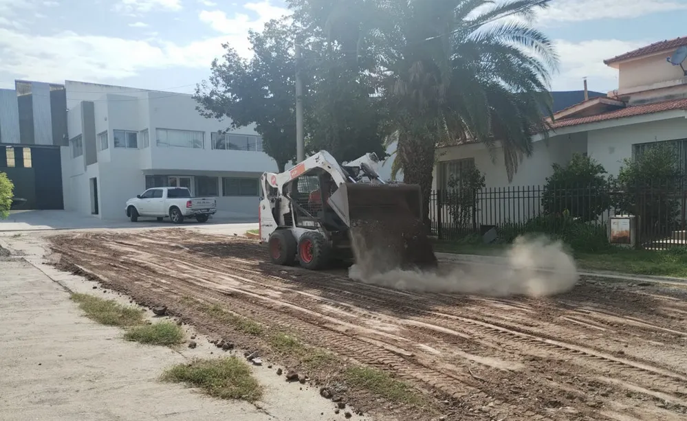 REGION OBJETIVO FOTO VILLA CARLOS PAZ ARREGLO DE CALLES TIERRA