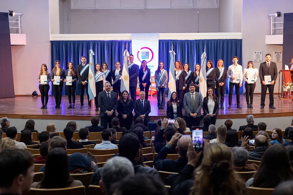 REGION OBJETIVO FOTO UNVM 2 Cuadro_Banderas_UNVM