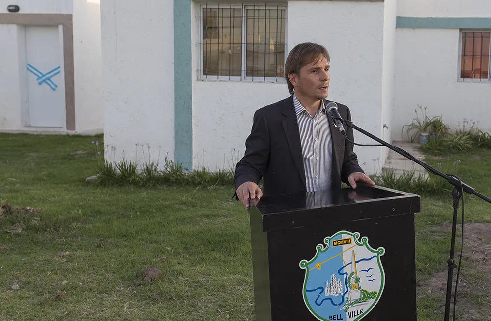 REGION OBJETIVO FOTO BELL VILLE ENTREGA VIVIENDAS ANUNCIO LOTES