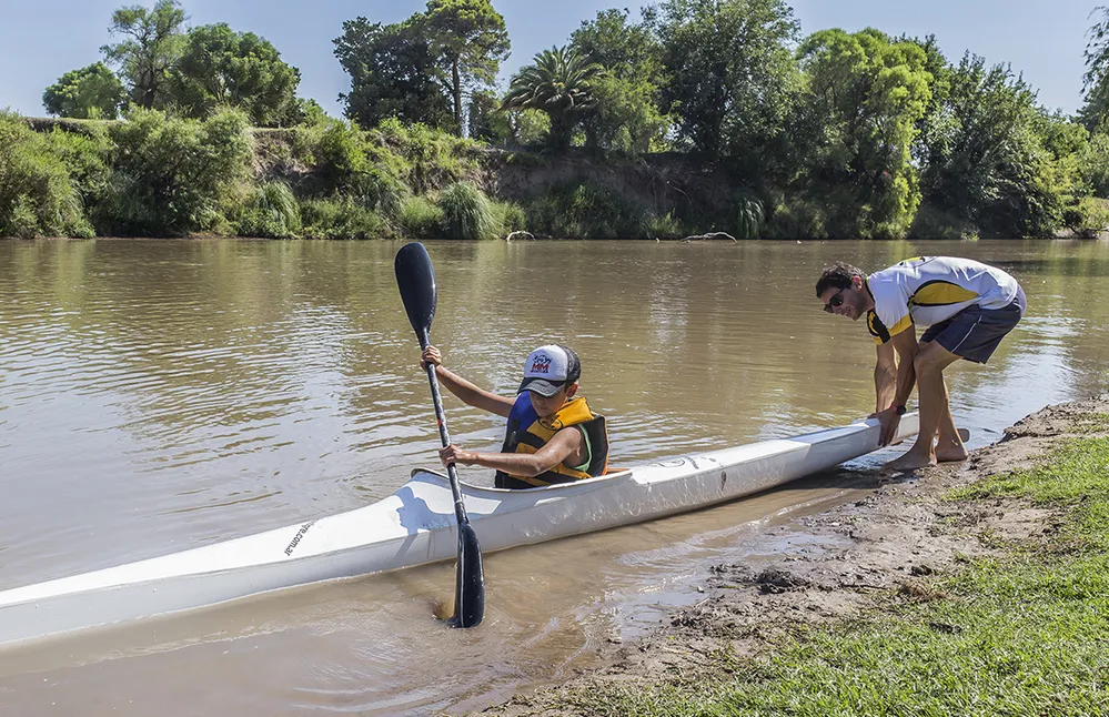 REGION OBJETIVO FOTO BELL VILLE ESCUELA REMO