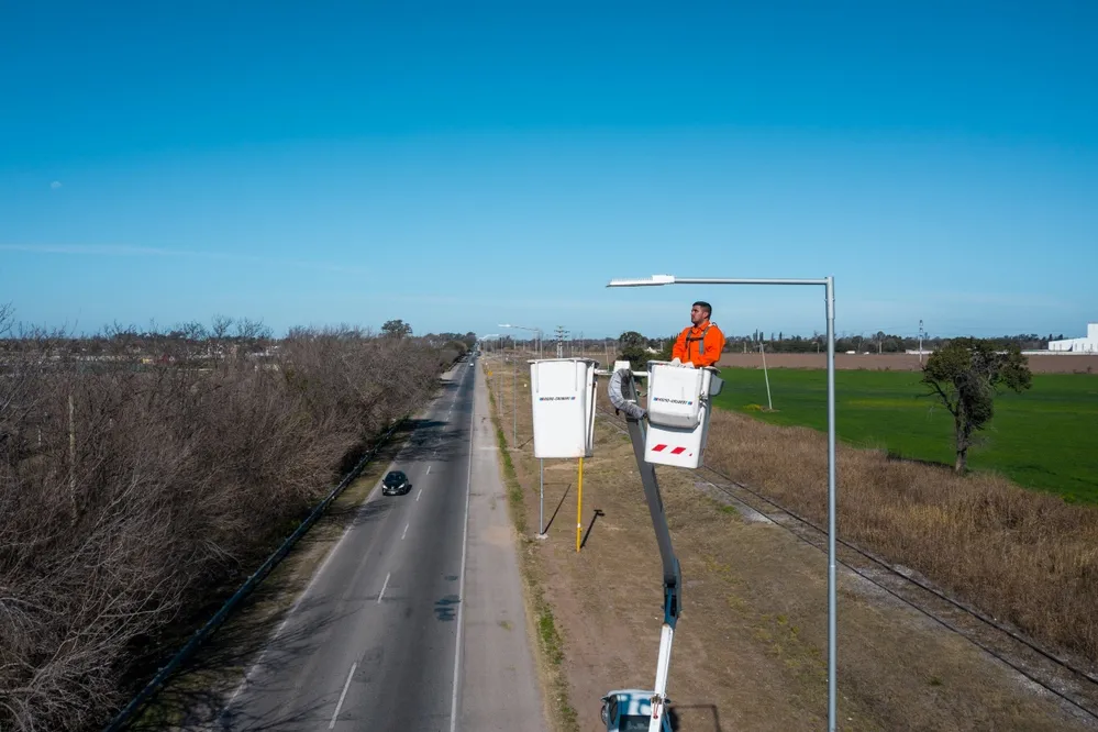 REGION OBJETIVO FOTO CAMINOS DE LAS SIERRAS ALUMBRADO RUTA 9 RUTA 36