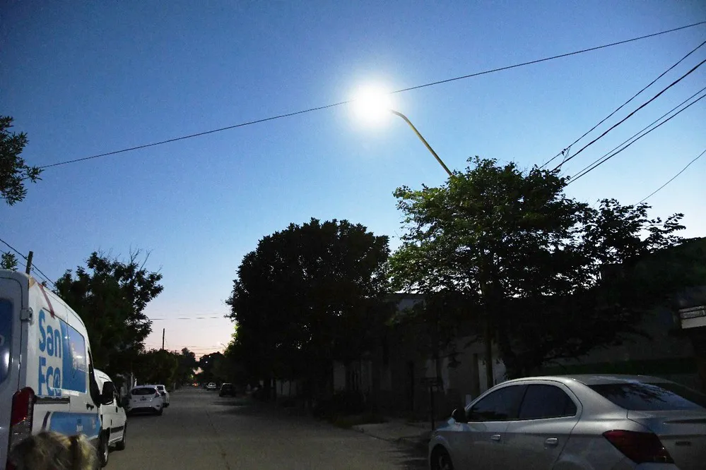 REGION OBJETIVO FOTO SAN FRANCISCO ALUMBRADO LED VELEZ SARSFIELD