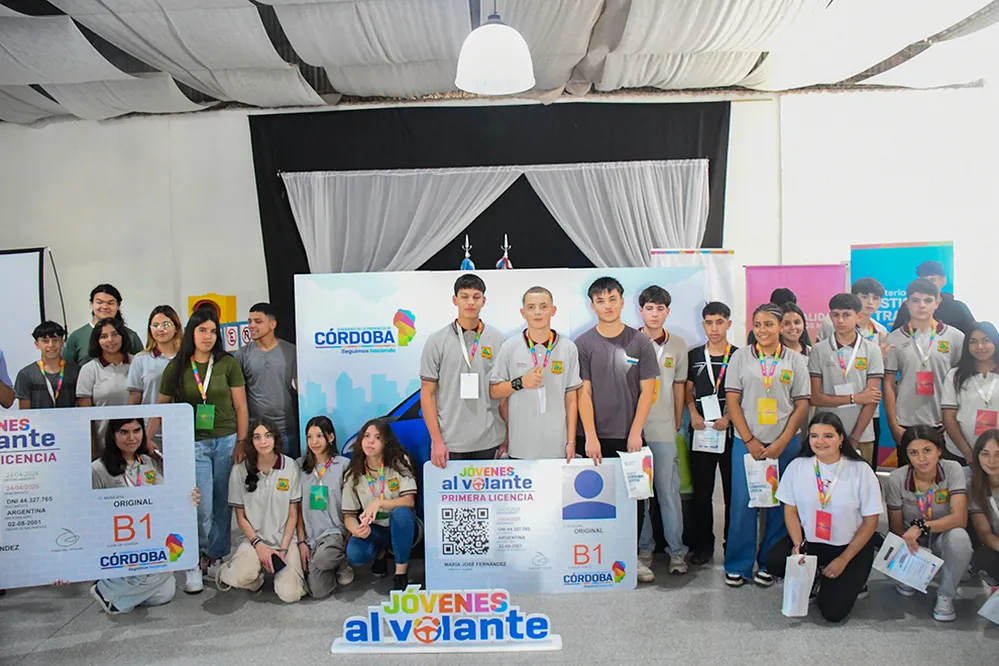 REGION OBJETIVO FOTO SAN CARLOS MINAS JOVENES AL VOLANTE