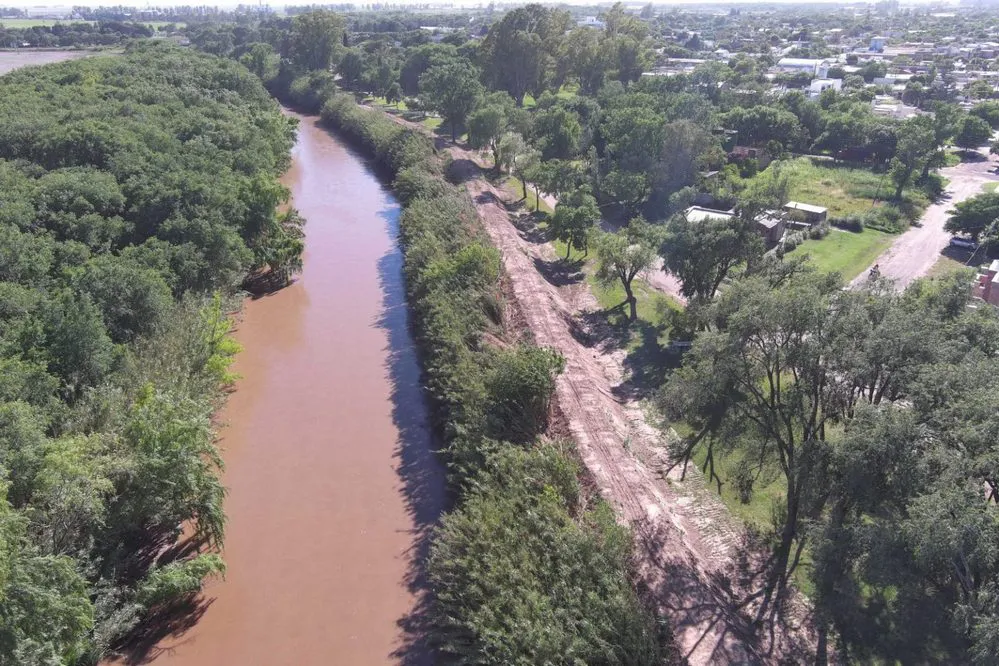 REGION OBJETIVO FOTO LA CARLOTA OBRAS HIDRICAS INUNDACIONES