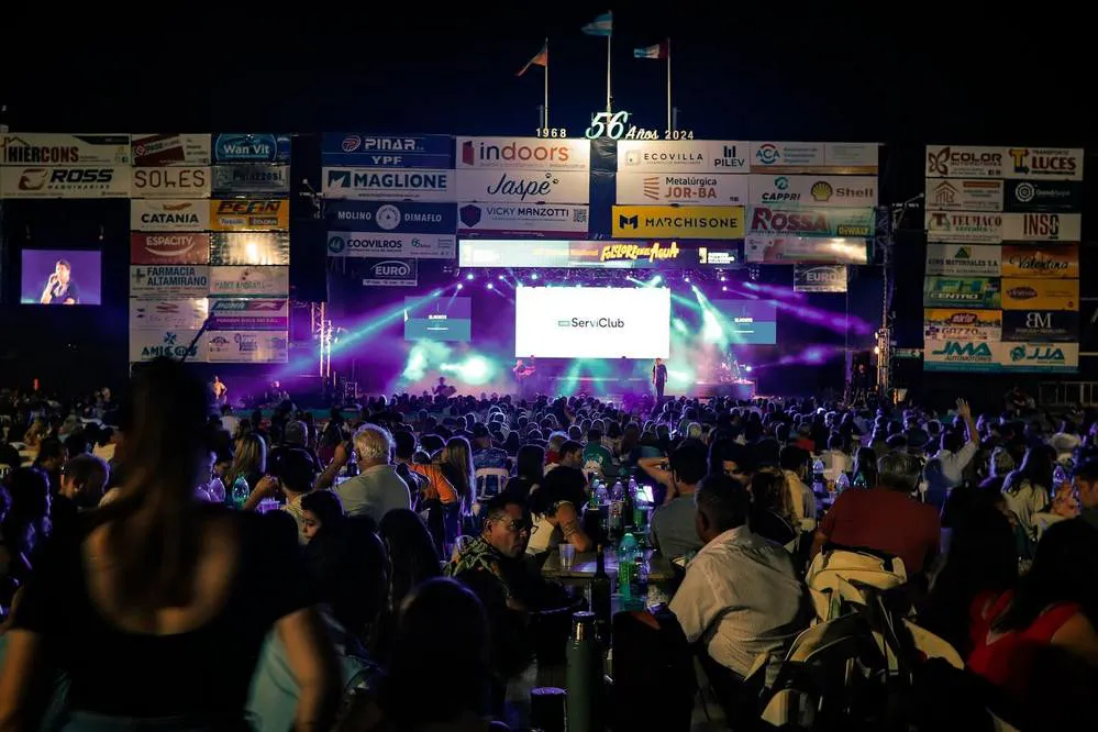 REGION OBJETIVO FOTO VILLA DEL ROSARIO FESTIVAL DE FOLCLORE EN EL AGUA 1